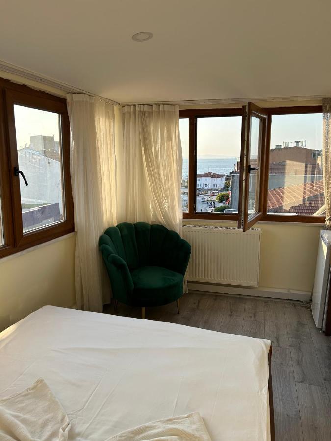 Naval Hotel Yalova ยาโลวา ภายนอก รูปภาพ