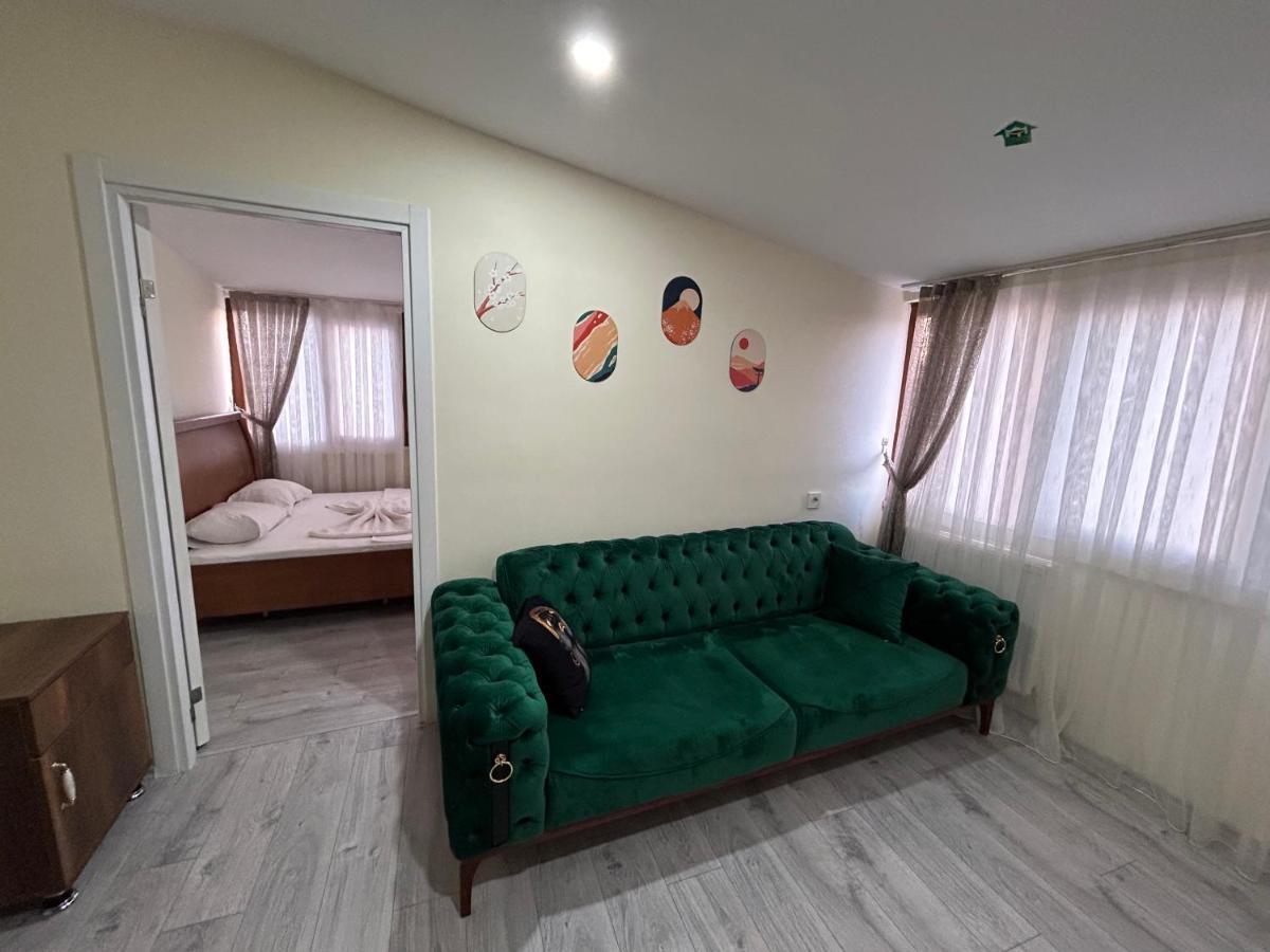 Naval Hotel Yalova ยาโลวา ภายนอก รูปภาพ