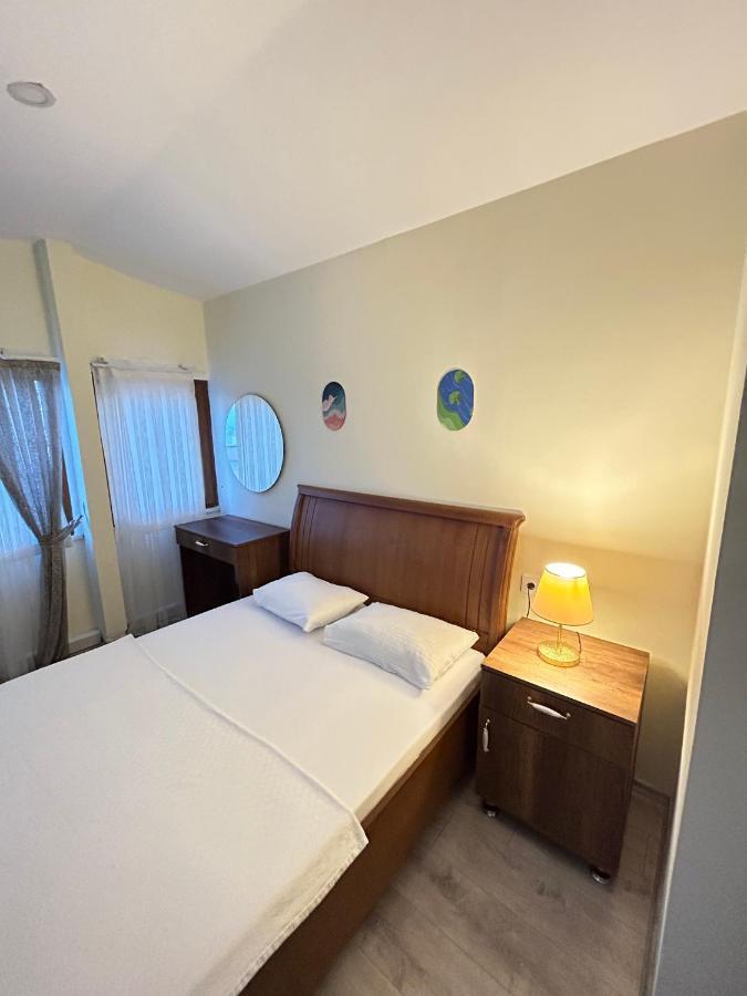 Naval Hotel Yalova ยาโลวา ภายนอก รูปภาพ