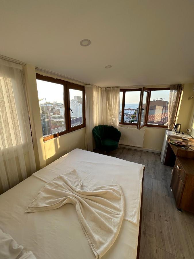 Naval Hotel Yalova ยาโลวา ภายนอก รูปภาพ